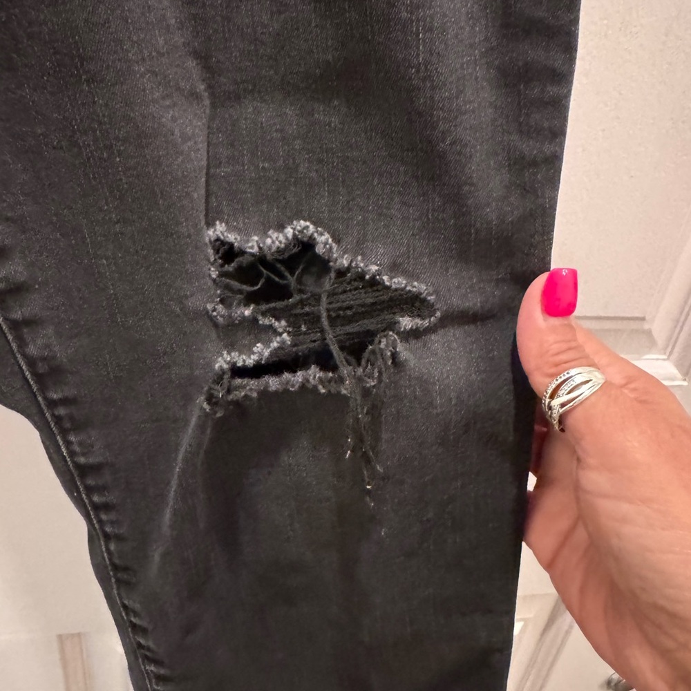Kut from the Kloth Black Skinny Jeans with Knee Distressing - Picture 3 of 5